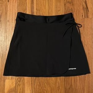 Patagonia Wrap Skort. Black. XS.